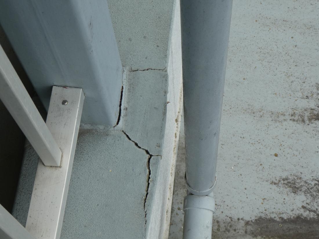 町田市三輪町 ３階建てアパート 外壁・屋根塗装工事　事例